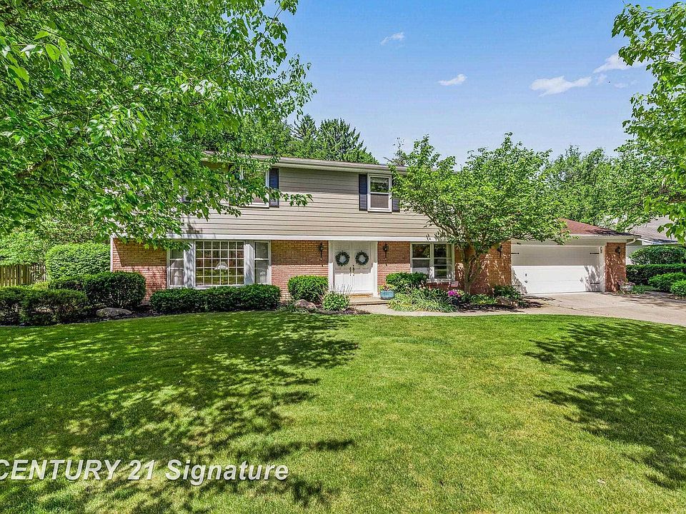 1st image of 358 Somerset Rd