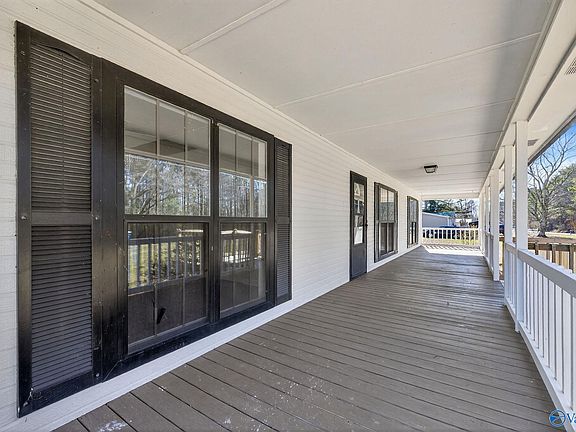 5th image of 285 Bearden Rd