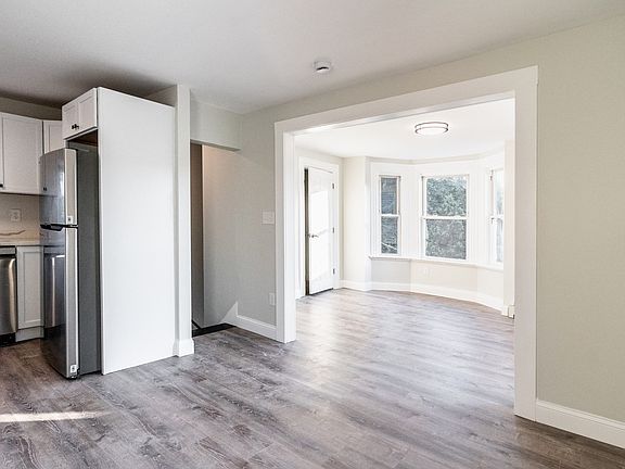2nd image of 17 Bickerton St