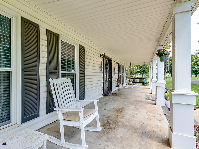 721 Duncan Rd — Photo 45