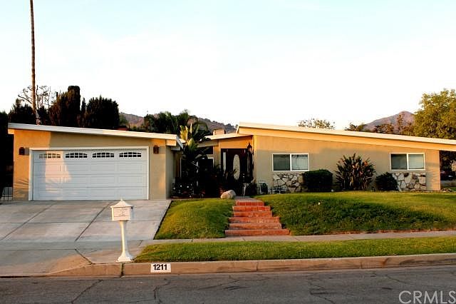1st image of 1211 E Northridge Ave