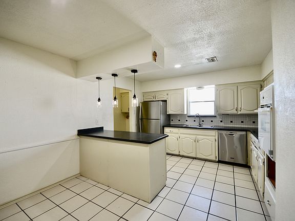 Kitchen with eating area
