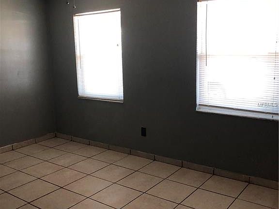 3rd image of 816 Fruitwood Dr