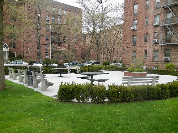 2nd image of 3105 Avenue V APT 6D