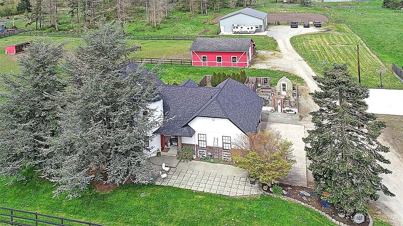 3rd image of 755 E North Camano Drive