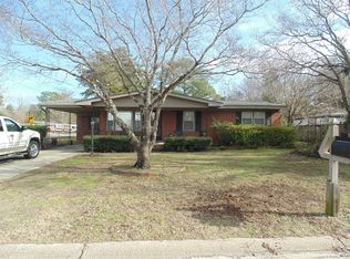 2147 Dillon Dr, Fayetteville, NC 28306