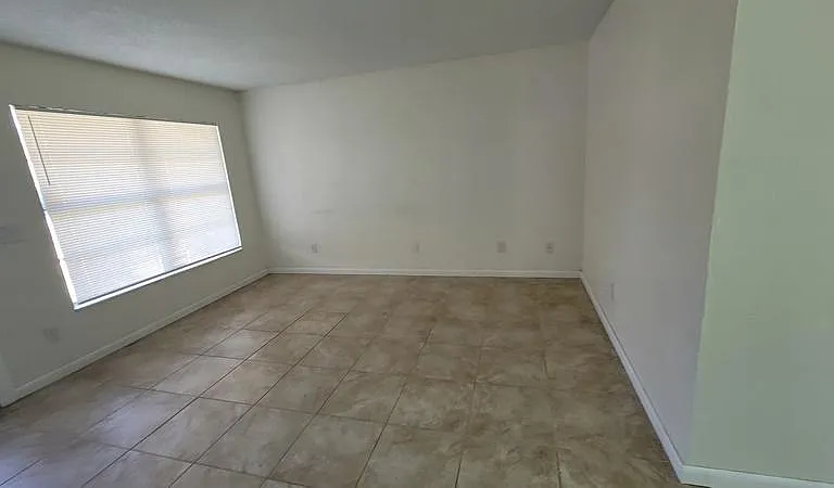 1190 Pine Valley Ln — Photo 10