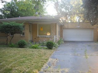 370 Patricia Dr, Chicago Heights, IL 60411