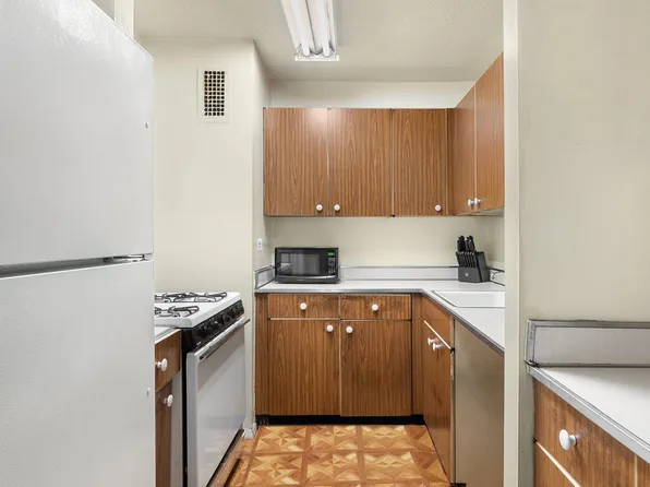 333 Pearl Street image 5 of 6