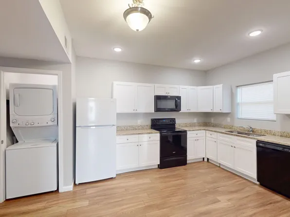 443 Day Springs Rd, Pigeon Forge, TN 37863