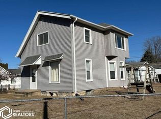 1632 S Central Ave, Burlington, IA 52601