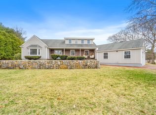 8 Crescent St, Tewksbury, MA 01876