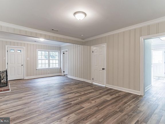 5th image of 5086 Matoaka Ln