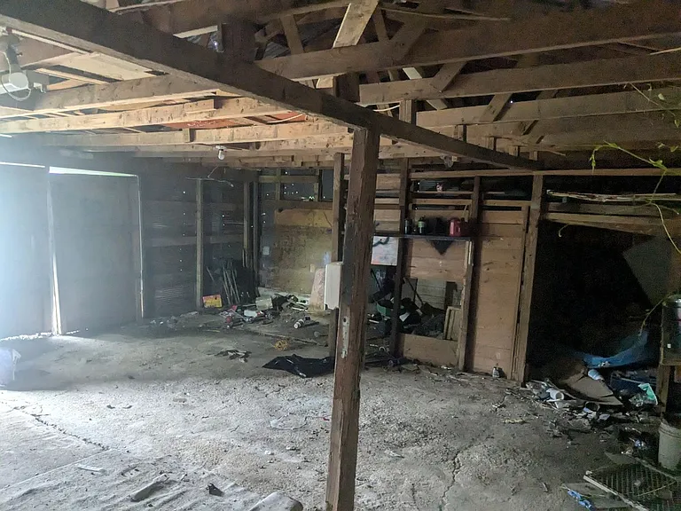 1812 E Young Ave — Photo 22