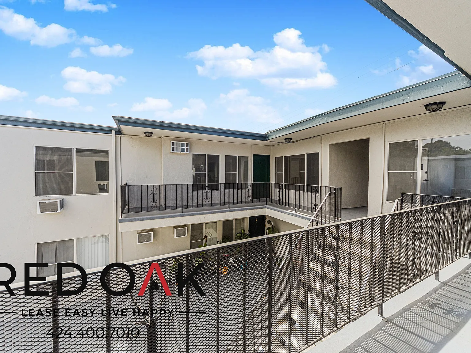 Spacious 2-Bed with Parking Included and Stainless Steel Appliances ~ In Sherman Oaks! — Photo 2