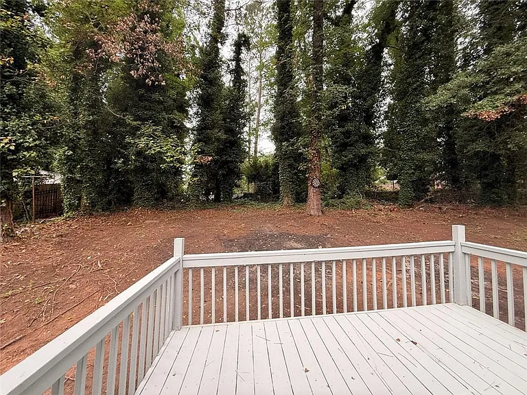 657 Robert E Lee Pkwy — Photo 28
