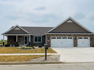 1410 Railside Dr, Gibson City, IL 60936