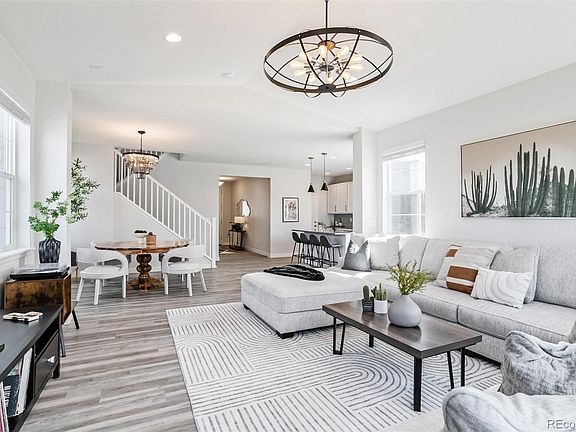3rd image of 9330 Dunraven Street