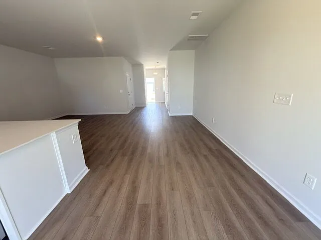 121 Bartlett Dr — Photo 33