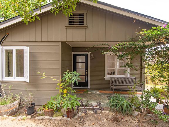 2nd image of 656 Quail Dr