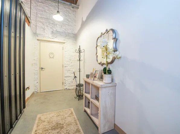 585 S Upper St APT 115, Lexington, KY 40508