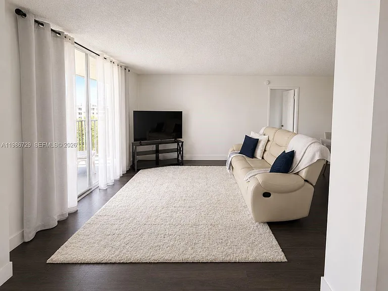 299 NW 52nd Ter #X — Photo 10