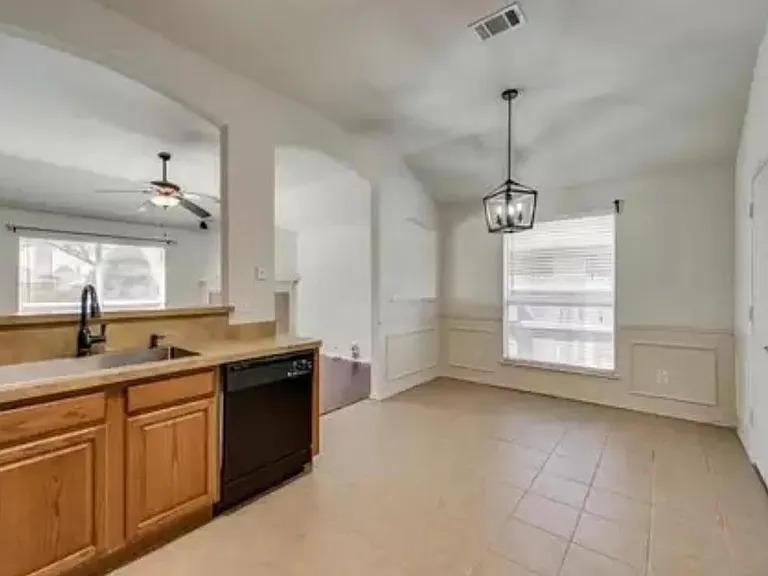 8336 Riversprings Dr — Photo 3