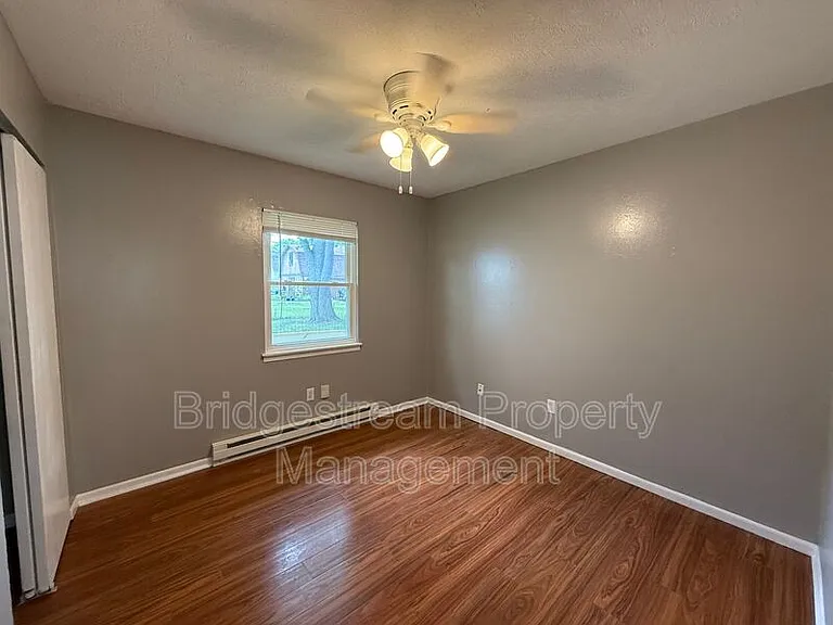 2821 Haig Ave — Photo 5