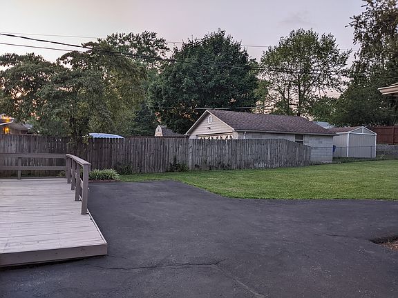 2nd image of 469 Pasadena Dr