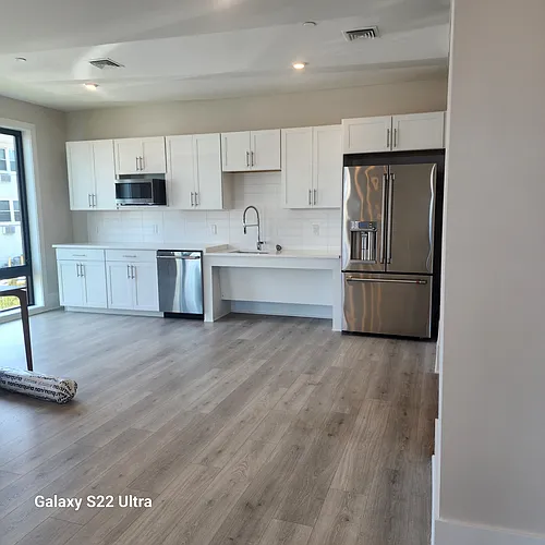 215 2nd Ave Photo 1