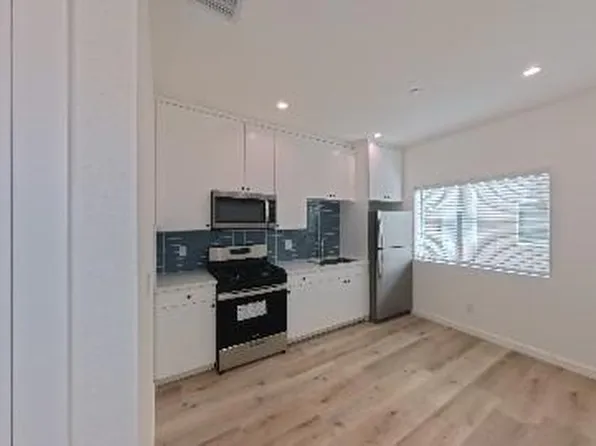 6756 Ben Ave, North Hollywood, CA 91606