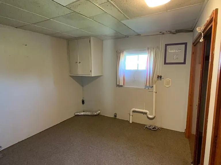 125 S Market Ave — Photo 11