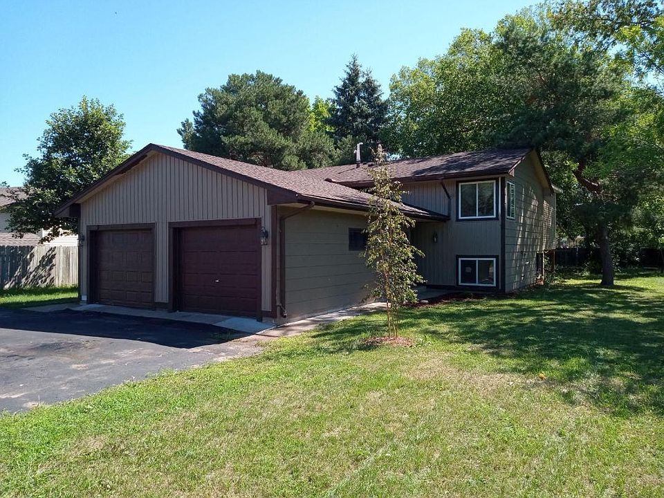 1st image of 8216 Douglas Dr N