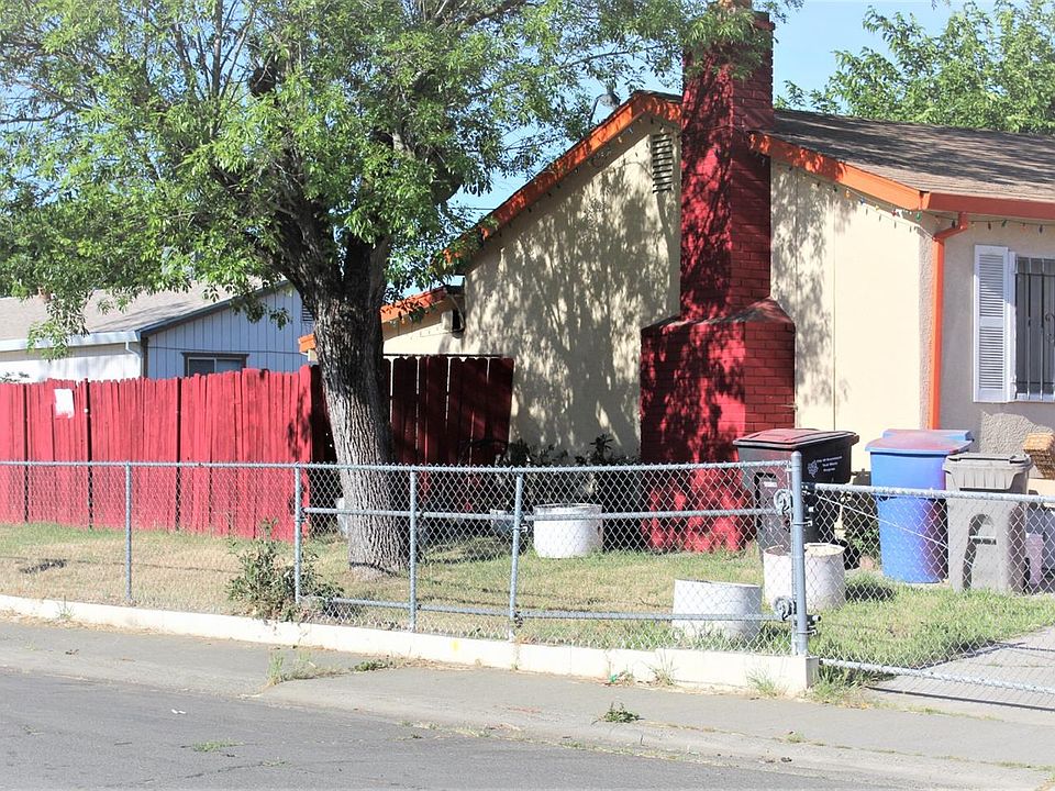 1st image of 2766 Meadowvale Ave