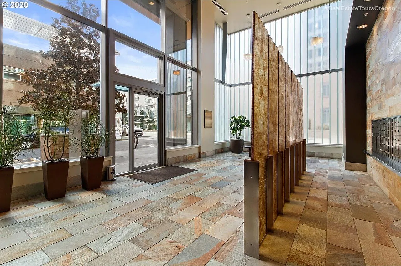 1 bed, 801 sqft, $2,800 — Photo 2