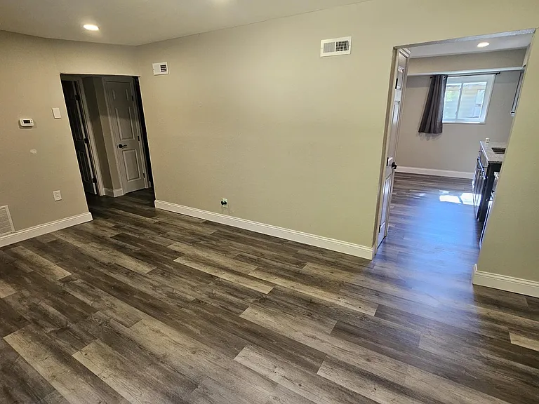 2028 Bella Clare Dr — Photo 7