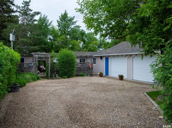 106 Nicoll Avenue, Regina Beach, SK S0G 4C0