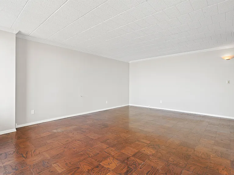 9060 Palisade Ave #706 — Photo 13