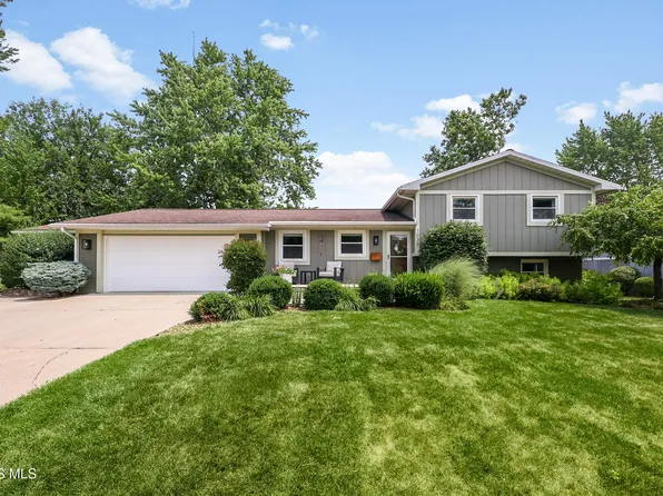 1030 Old Orchard Dr, Wauseon, OH 43567