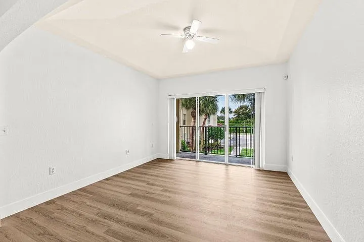 1503 Belmont Pl — Photo 1