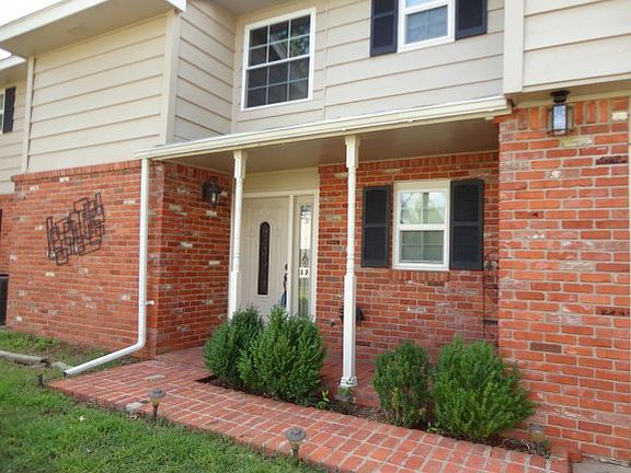 2nd image of 168 Lakeview Dr