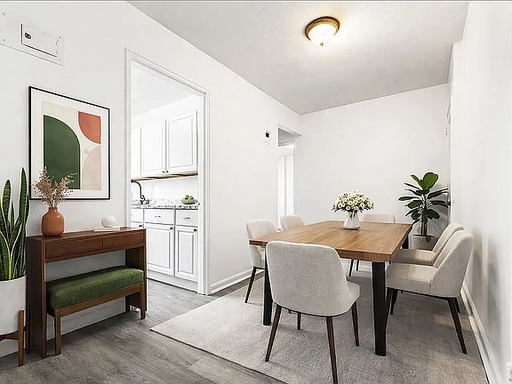 4th image of 2430 Haring St APT 3H