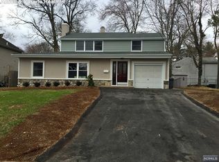 46 Stuart St, Waldwick, NJ 07463