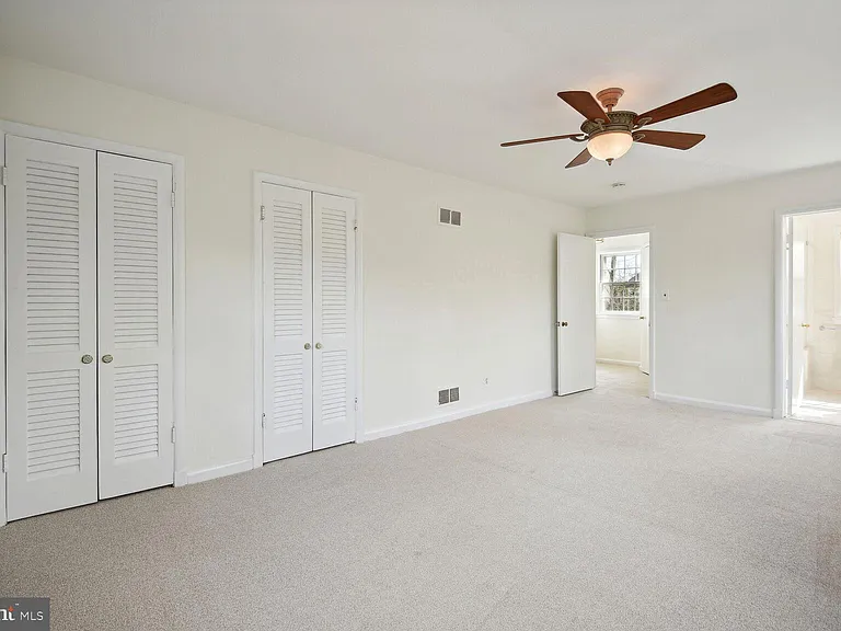 5801 Hillburne Way — Photo 19