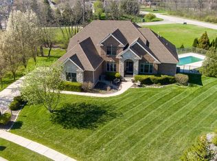 211 Stratford Ln, Xenia, OH 45385