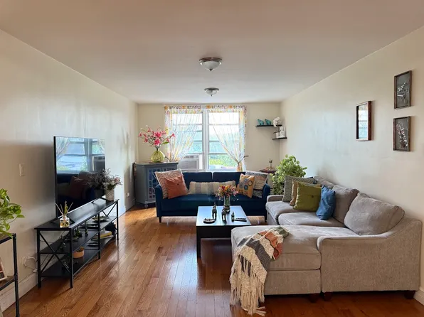 60-11 Broadway image 6 of 13