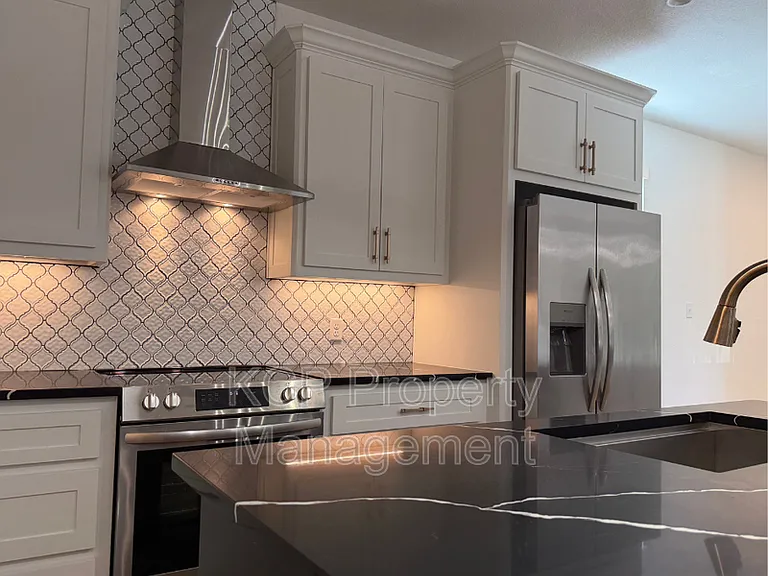 1813 Garland Ave #2 — Photo 4