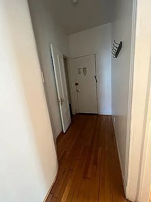 5th image of 60 6th Ave #2R