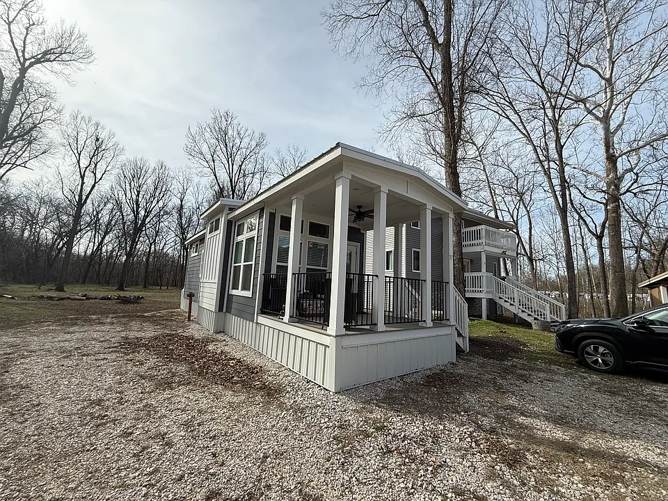 54 Highway 1732 #37