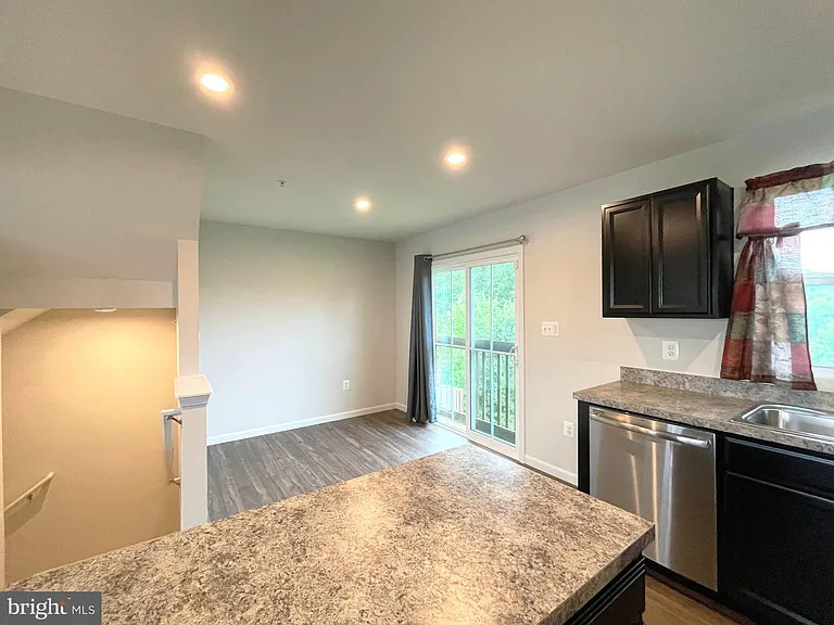 46350 Sandbar Ln #C — Photo 7